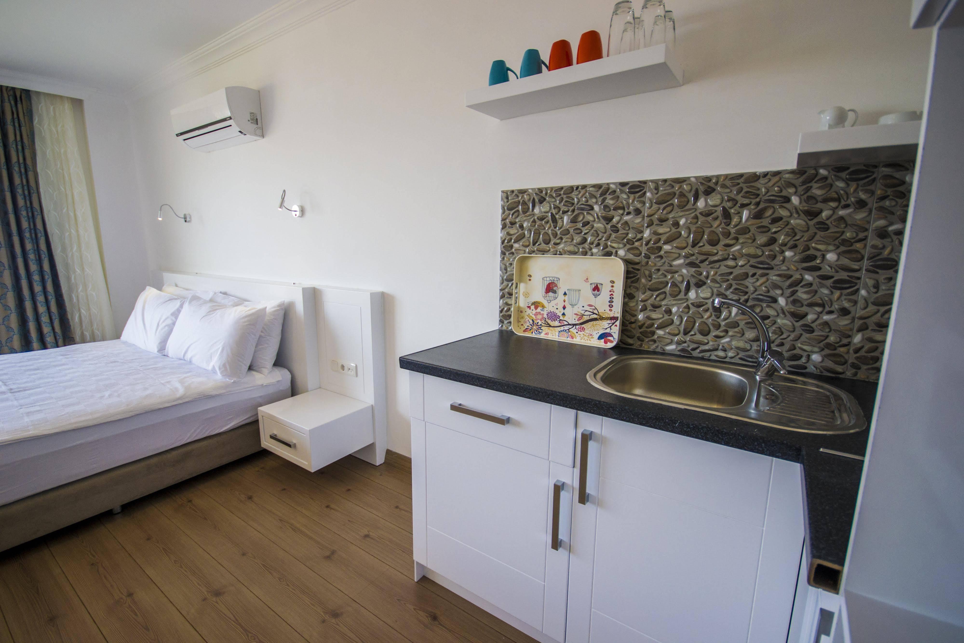 Kelebek Studio Apartments Kalkan Buitenkant foto